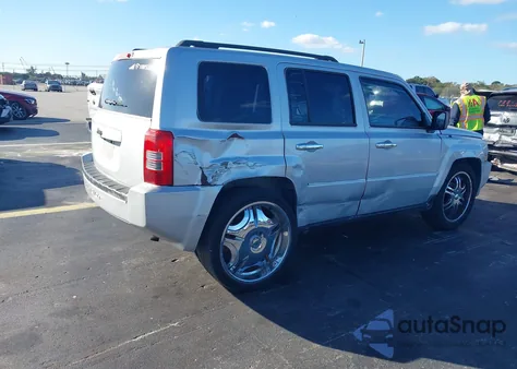 2010 Jeep Patriot Sport from USA, damaged, VIN 1J4NT2GBXAD660244